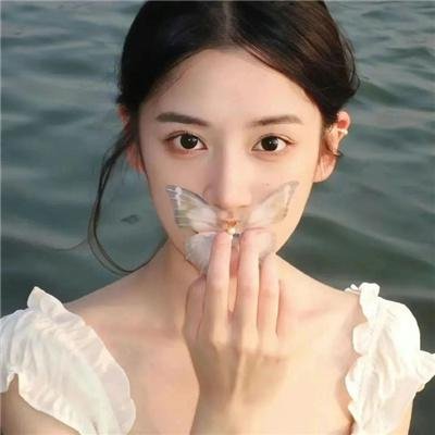 隔窗恋爱:咫尺相望