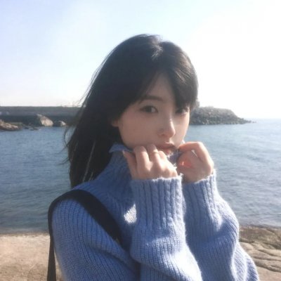 沙滩上的夏娃